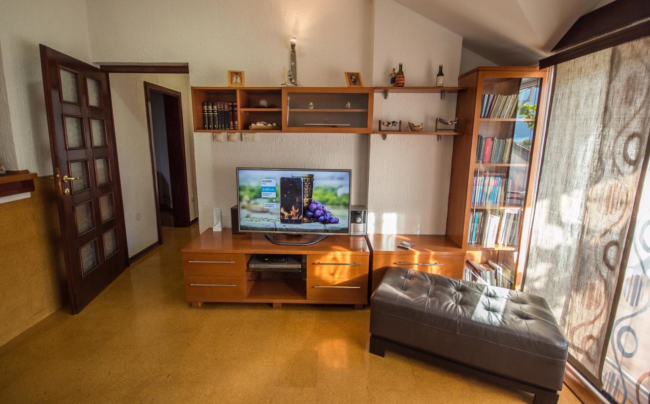 Apartment Kiwi Kotor Exteriör bild